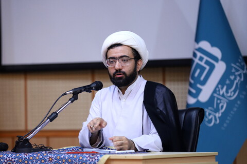 تصاویر/ رویداد معرفی تجربه های موفق حل مسئله حوزویان
