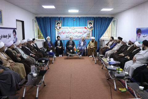 تصاویر / گردهمایی ائمه جمعه استان قزوین در شهر ارداق برگزار شد