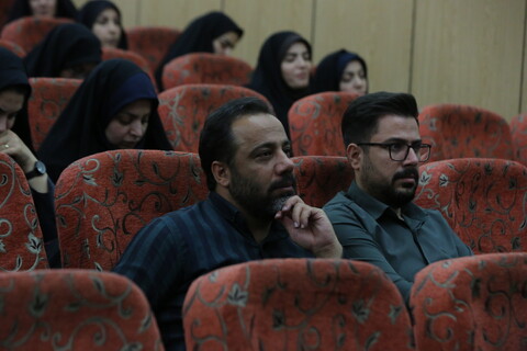 تصاویر / آیین  تکزیم و معارفه رئیس دفتر نماینده ولی فقیه بنیاد شهید در منطقه  پنج کشور در اصفهان