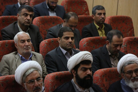 تصاویر / آیین  تکزیم و معارفه رئیس دفتر نماینده ولی فقیه بنیاد شهید در منطقه  پنج کشور در اصفهان