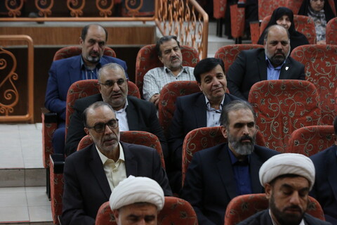 تصاویر / آیین  تکزیم و معارفه رئیس دفتر نماینده ولی فقیه بنیاد شهید در منطقه  پنج کشور در اصفهان