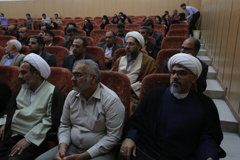 تصاویر / آیین  تکزیم و معارفه رئیس دفتر نماینده ولی فقیه بنیاد شهید در منطقه  پنج کشور در اصفهان