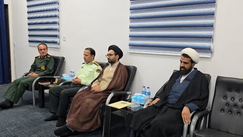 تصاویر/ تجلیل از امام جمعه خورموج