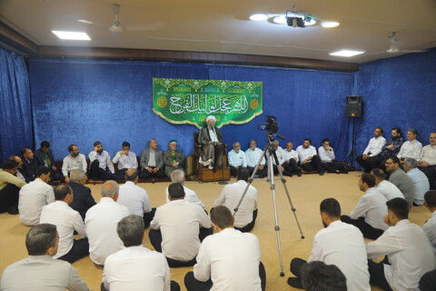 تصاویر / دیدار جمعی از خادمان حرم مطهر امام رضا (ع) با آیت الله فقیهی