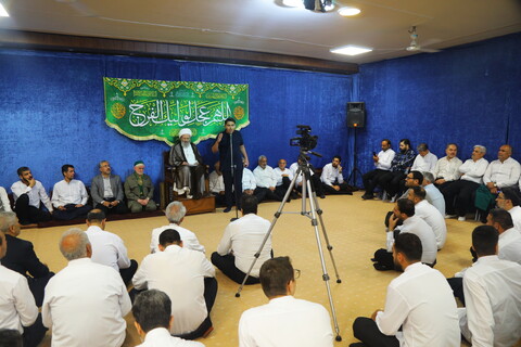 تصاویر / دیدار جمعی از خادمان حرم مطهر امام رضا (ع) با آیت الله فقیهی