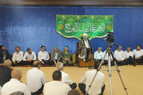 تصاویر / دیدار جمعی از خادمان حرم مطهر امام رضا (ع) با آیت الله فقیهی