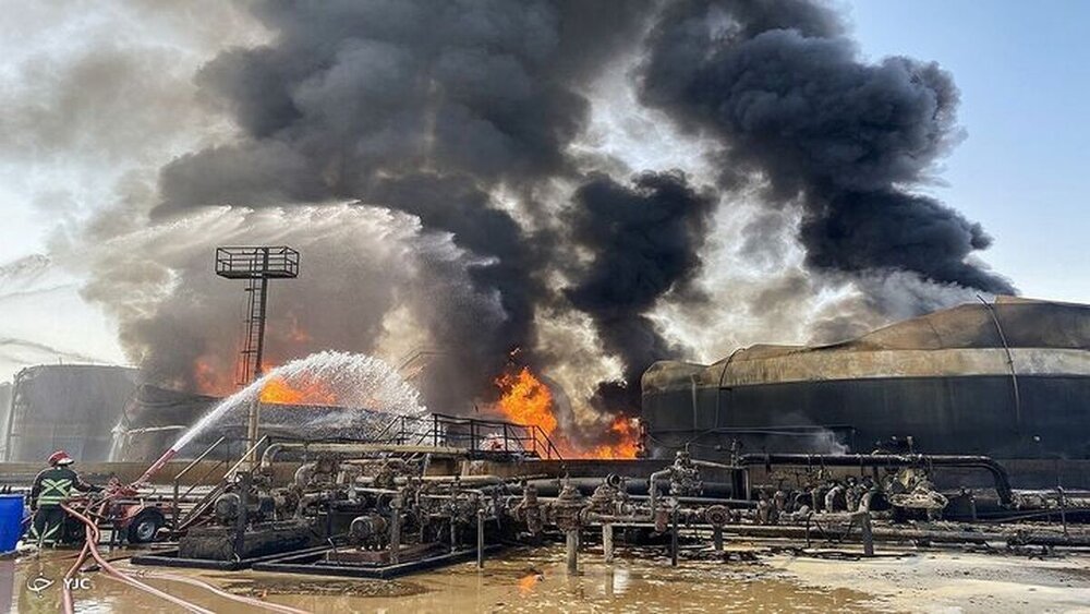 نجات مصدومان و اطفای حریق دو اولویت حادثه بندرعباس