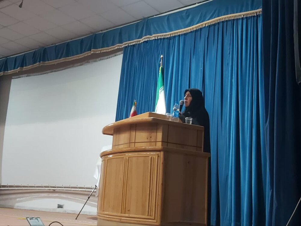 محفل شهدایی با حضور مادر شهید علی وردی در آشتیان برگزار شد