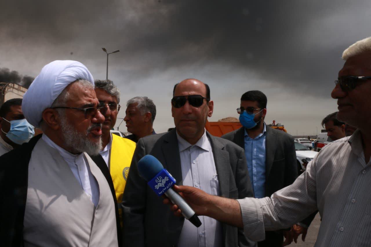 La présence du représentant du Guide suprême à Hormozgan auprès des blessés lors de l'incident du port de Shahid Rajaee