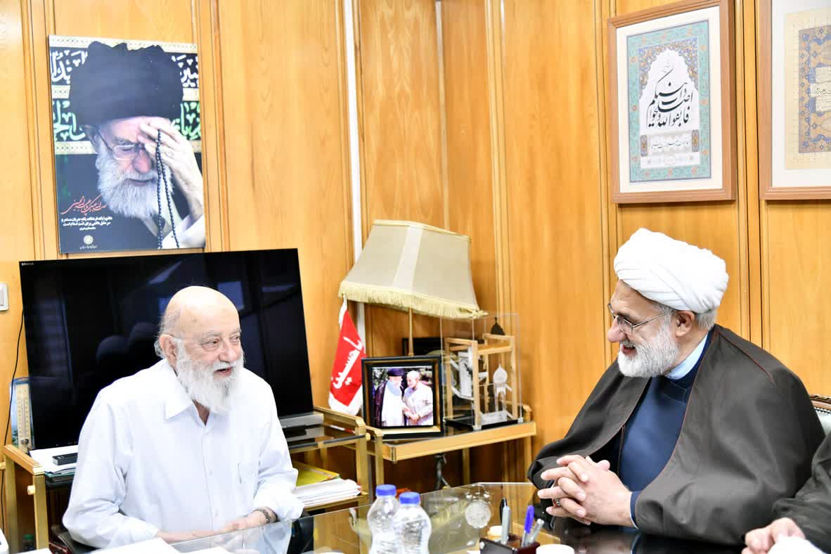 تقویت نقش ملی حوزه علمیه خراسان با ایجاد دفتر نمایندگی این حوزه در تهران