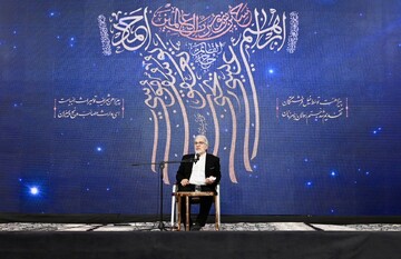 نمادسازی هویتی از مهمترین وظایف فعالان فرهنگی دینی است