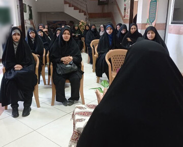 برگزاری نشست «رازهای موفقیت از زبان یک پژوهشگر برجسته» در مدرسه علمیه زهراییه نجف‌آباد