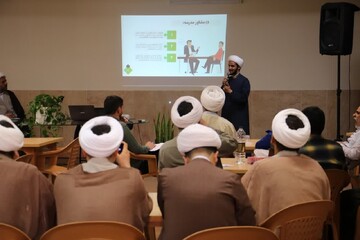 برگزاری کارگاه توانمندسازی شوراهای جذب مدارس علمیه استان اصفهان+ تصاویر