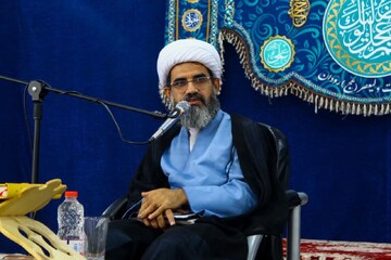 همدردی مدیر حوزه علمیه هرمزگان با خانواده‌های داغدار حادثه بندر شهید رجایی