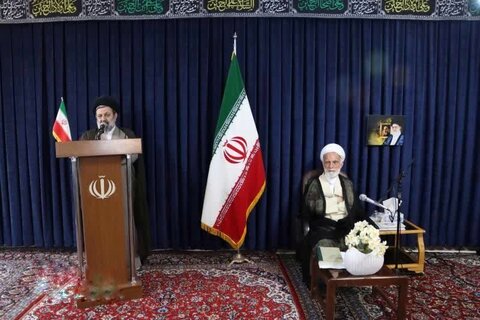 تصاویر/دیدار جمعی از مربیان عقیدتی سیاسی سپاه روح الله با نماینده ولی فقیه در استان مرکزی