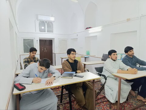 تصاویر/ نشست کانون‌های علمی مدارس علمیه منطقه کاشان