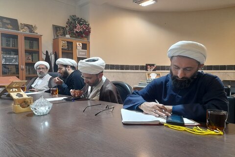 تصاویر/ جلسه تخصصی کارگروه جذب و پذیرش طلاب جدید الورود کرمانشاه