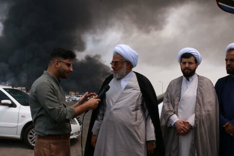 تصاویر/ بازدید نماینده ولی‌فقیه در هرمزگان از بندر شهید رجایی و حضور بر بالین مجروحان حادثه اسکله شهید رجایی