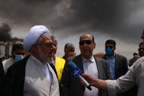تصاویر/ بازدید نماینده ولی‌فقیه در هرمزگان از بندر شهید رجایی و حضور بر بالین مجروحان حادثه اسکله شهید رجایی