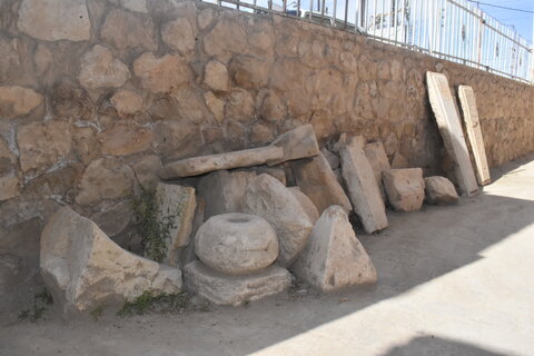 تصاویر| بازدید امام جمعه و مسئولان سروستان از مقبره شیخ یوسف