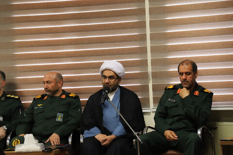 تصاویر / دیدار فرمانده و مسئولین نهاد نمایندگی مقام معظم رهبری در سپاه بیت المقدس