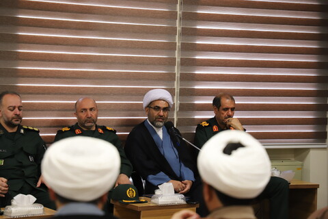 تصاویر / دیدار فرمانده و مسئولین نهاد نمایندگی مقام معظم رهبری در سپاه بیت المقدس