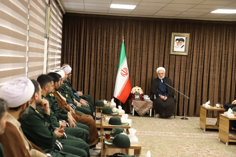 تصاویر / دیدار فرمانده و مسئولین نهاد نمایندگی مقام معظم رهبری در سپاه بیت المقدس