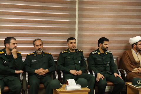 تصاویر / دیدار فرمانده و مسئولین نهاد نمایندگی مقام معظم رهبری در سپاه بیت المقدس