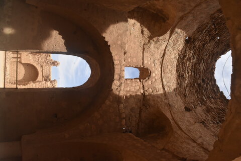 تصاویر| بازدید امام جمعه و فرماندار سروستان از کاخ تاریخی ساسان