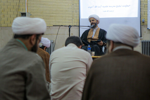 تصاویر/تقدیر و تجلیل از مبلغین در حال تحصیل حضوری مدرسه علمیه آیت الله آخوند همدان