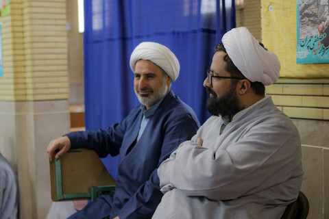 تصاویر/تقدیر و تجلیل از مبلغین در حال تحصیل حضوری مدرسه علمیه آیت الله آخوند همدان