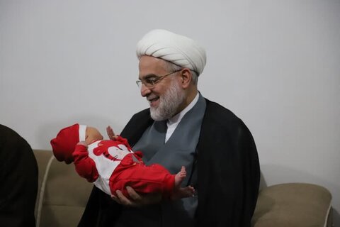 تصاویر/ سرکشی مدیر و معاون تبلیغ حوزه علمیه کردستان در معیت نماینده ولی فقیه در کردستان از روحانیون تبلیغی بخش سریش آباد و قروه