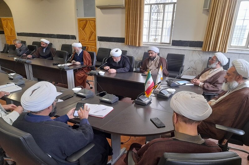 اعضای ستاد نماز جمعه کرمانشاه راهکارهای تقویت این فریضه الهی را بررسی کردند+ تصاویر