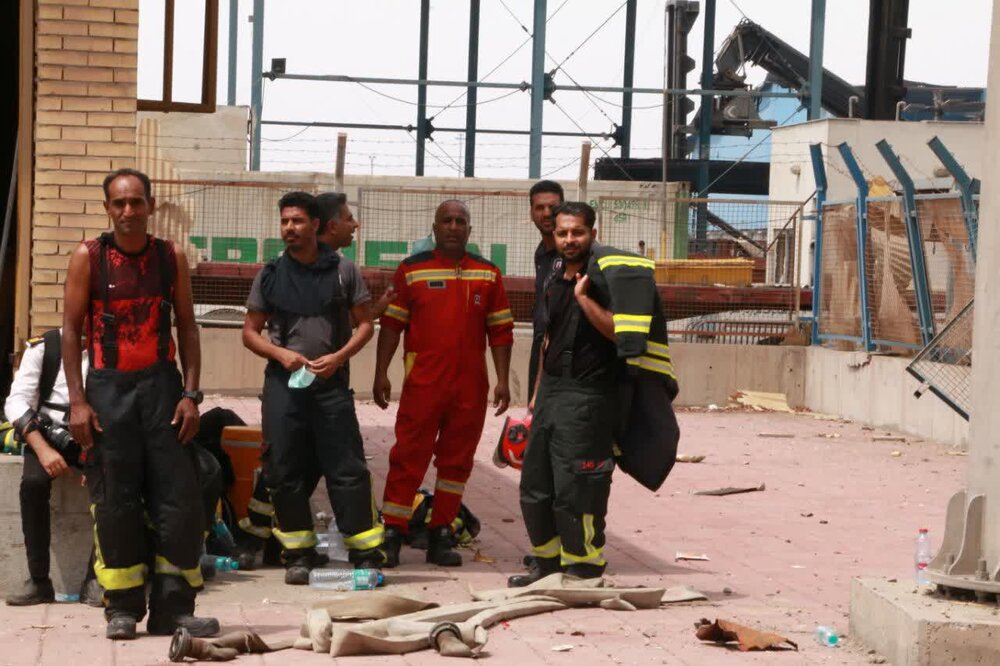 مصدومیت ۱۲۴۲ نفر در حادثه اسکله شهید رجایی