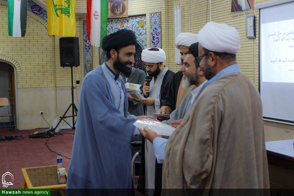 فیلم | تقدیر و تجلیل از مبلغین مدرسه علمیه آیت الله آخوند همدان