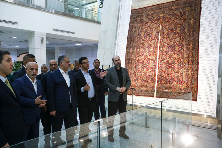 عراقی وزیرِ کھیل کا دورۂ مشہد مقدس