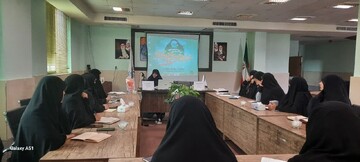 نشست تخصصی معاونان آموزش مدارس علمیه خواهران البرز برگزار شد