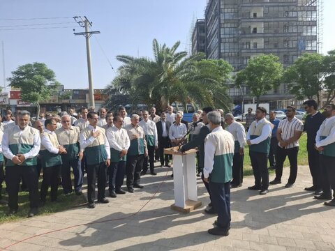 تصاویر/ اهتزاز پرچم رضوی در میدان جهاد کاشان