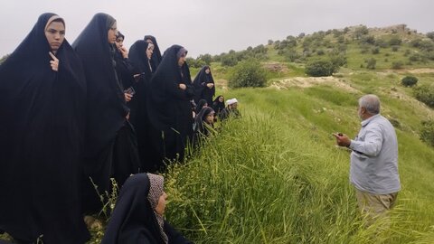 تصاویر/اردوی راهیان نور غرب با حضور کادر و طلاب مدرسه علمیه حضرت زینب (س)آستانه