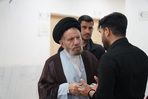 تصاویر ملاقات مردمی با نماینده ولی فقیه در لرستان