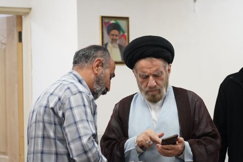 تصاویر ملاقات مردمی با نماینده ولی فقیه در لرستان