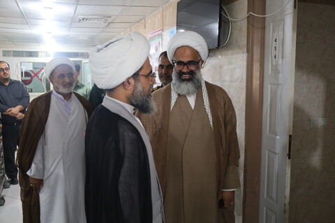 تصاویر/ عیادت مدیر حوزه علمیه استان هرمزگان از مجروحان حادثه بندر شهید رجایی            
