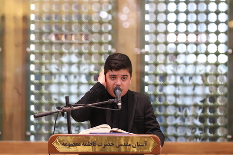 تصاویر/  آیین خطبه‌خوانی حرم حضرت معصومه (س) با حضور مداحان اهل‌بیت(ع)