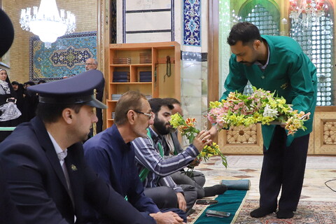 تصاویر/  آیین خطبه‌خوانی حرم حضرت معصومه (س) با حضور مداحان اهل‌بیت(ع)