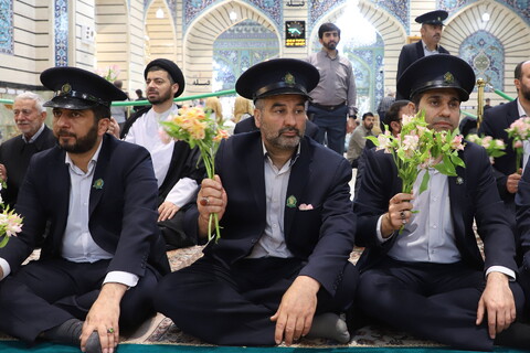 تصاویر/  آیین خطبه‌خوانی حرم حضرت معصومه (س) با حضور مداحان اهل‌بیت(ع)