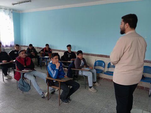 تصاویر/ حضور کارگروه جذب و پذیرش طلاب در بخش کرانی