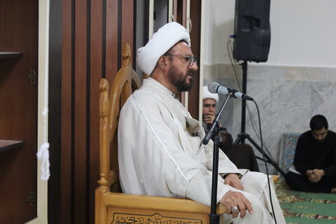 تصاویر/ طلاب مدرسه علمیه النبی(ص)در سوگ جانباختگان حادثه بندر شهید رجایی