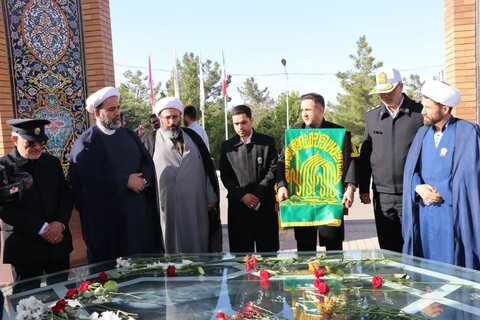 تصاویر/ حضور کاروان زیر سایه خورشید در مزار شهدای ارومیه