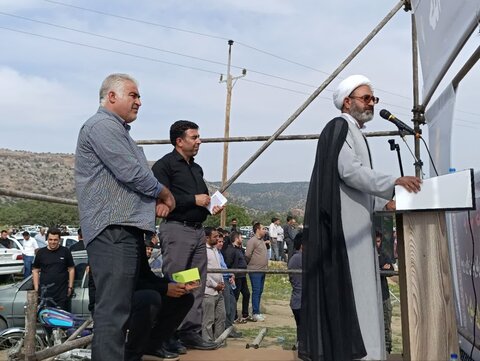 تصاویر مراسم تشییع و خاکسپاری مدافع حرم امیرنصرت پیری در کوهدشت