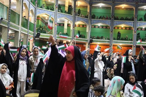 تصاویر/ اجتماع ۶ هزار نفری دختران تمدن ساز یزد